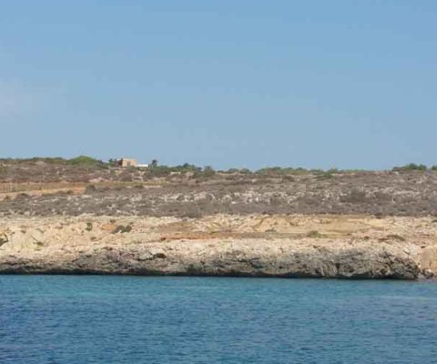 Cala Monaci Marsala costa periplo Sicilia Fontaine Pajot Saba 50 catamarano barca a vela