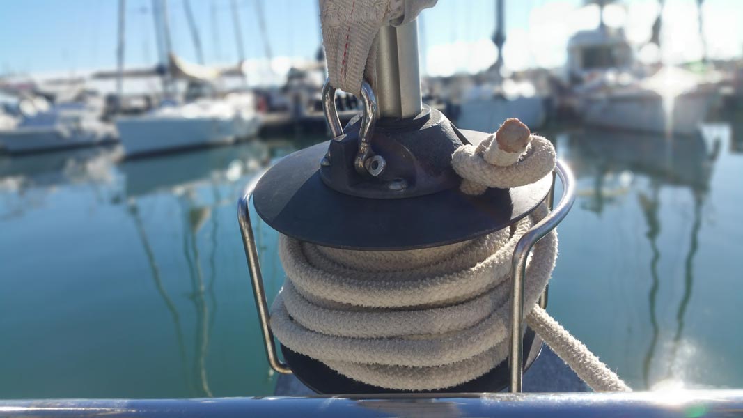 Da dove proviene il vento Beneteau Oceanis 31.3 rollafiocco Marina Di Varazze esperienze di vela